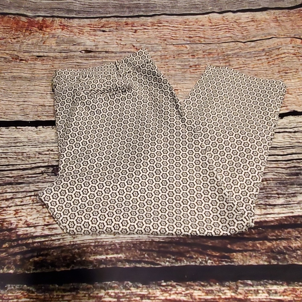 Ann Taylor signature pants size 18